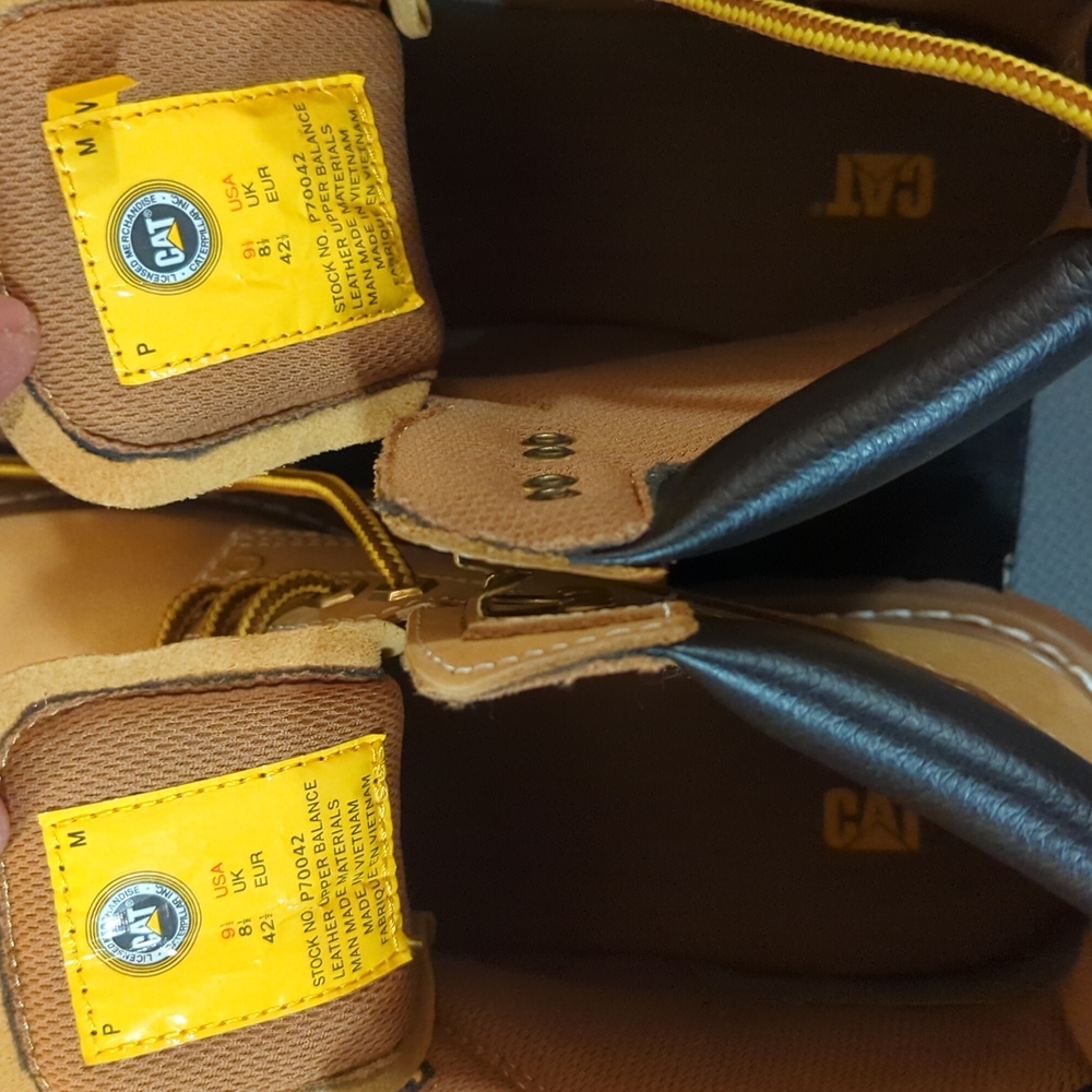 NEW. Caterpillar Second Shift Work Boots - Picture 5 of 8